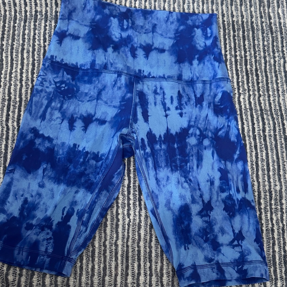 Lululemon Athletica Blue Tie-Dye Shorts